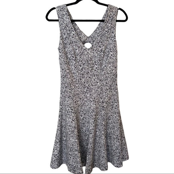 Michael Michael Kors Black White Floral Open Back Sleeveless Skater Dress - Picture 1 of 11